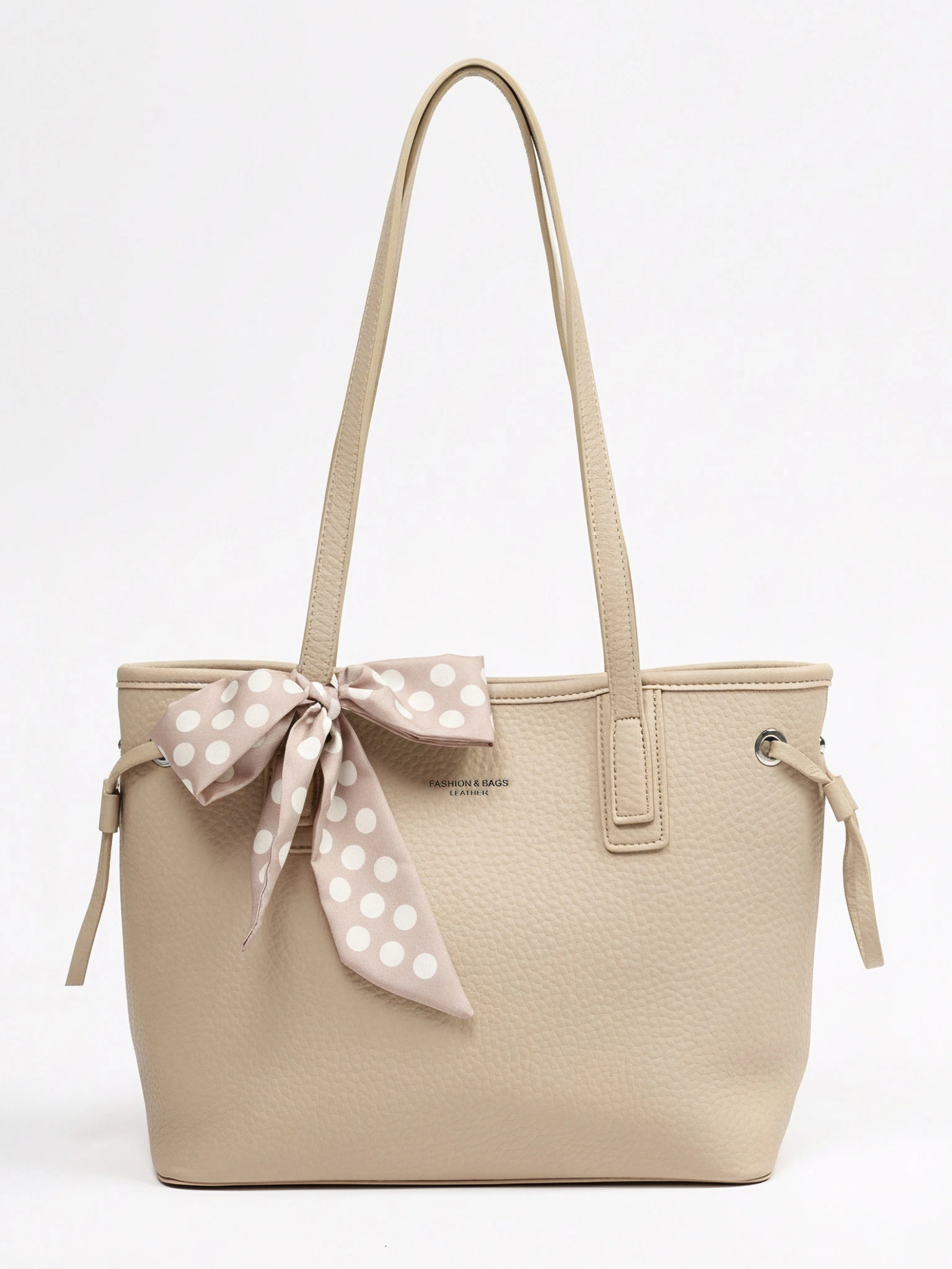 Сумка-тоут со стяжками по бокам и декоративным платком в ассортименте